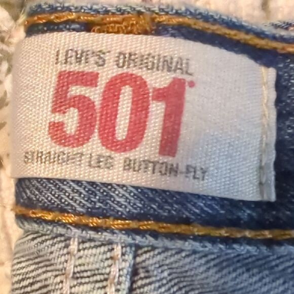 Levi’s 501 – Made in Egypt, Small “e” - Picture 2 of 5